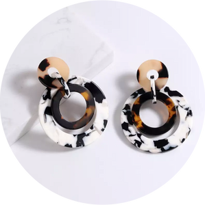 Pendientes Pietra Blancos y Negros