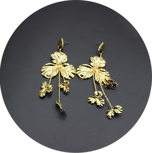 Pendientes Largos Hojas Doradas