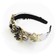 Load image into Gallery viewer, Diadema blanca Princesa
