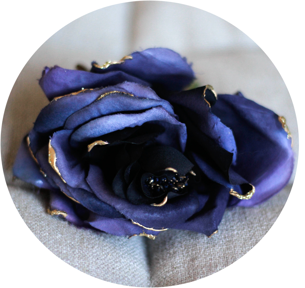 Rosa detalles oro azul