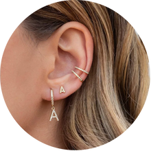 Load image into Gallery viewer, Mini Pendientes Inicial &quot;A&quot;